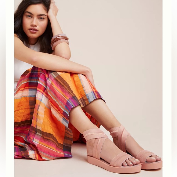 SILENT D Shoes - NWT Anthropologie SILENT D FIGITY Sandal in Champagne